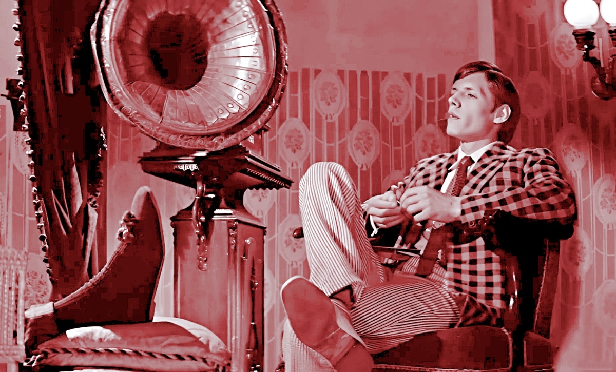Главный герой киноленты "Трактир на Пятницкой" (1977).