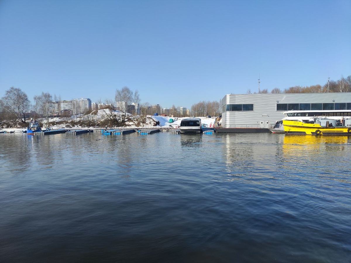    Москва-река, причал Фили ЧП