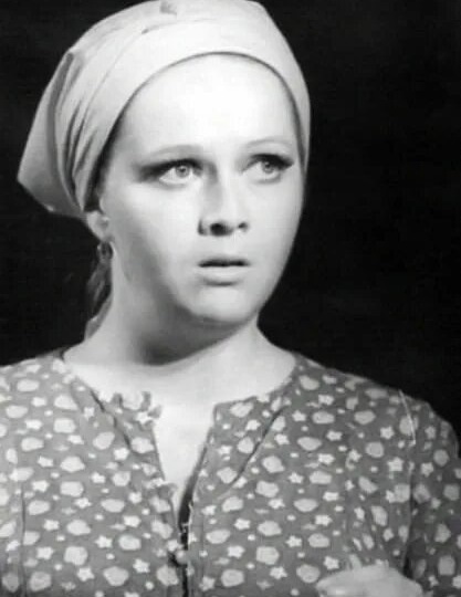 "Дала по физиономии Дорониной": как "конопатое чудо" Наталья Гундарева стала полновластной царицей театра