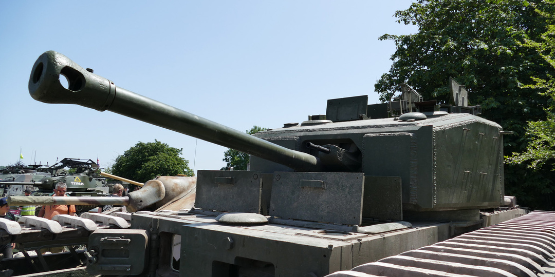 Бронетанковые дудочки и фугасницы с Туманного Альбиона