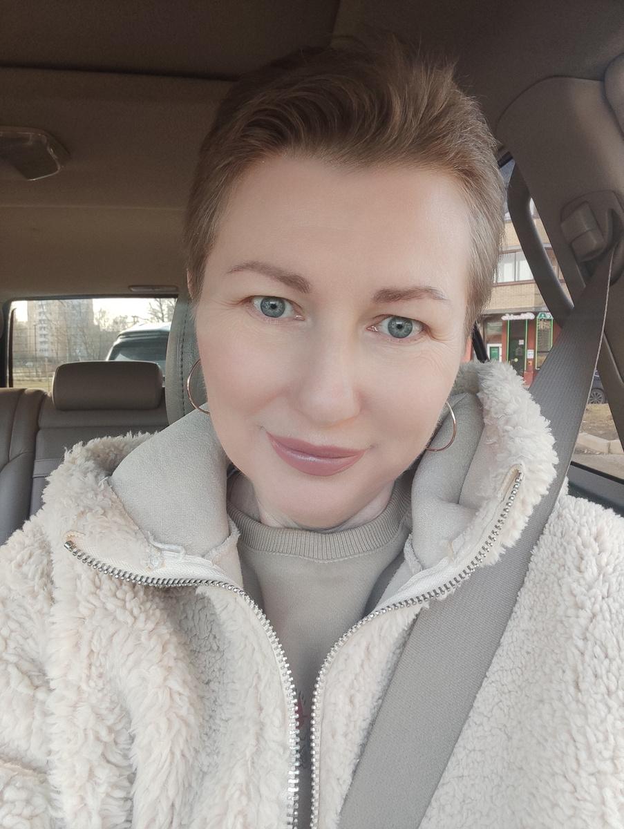 Расчехлила осеннюю куртку, ну очень тепленько было