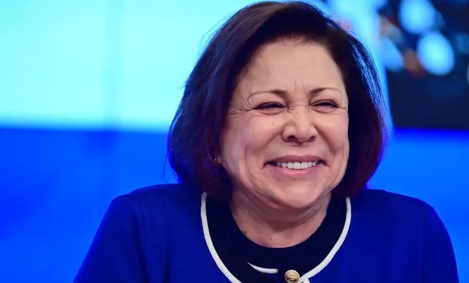 Роднина смеётся. Фото Яндекс.Картинки. 