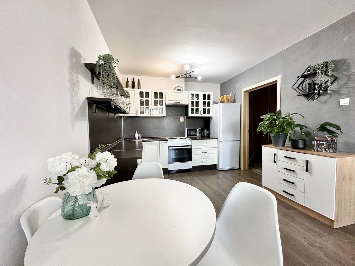 Прошел год как мы перебрались в дом на окраине города Кирова.