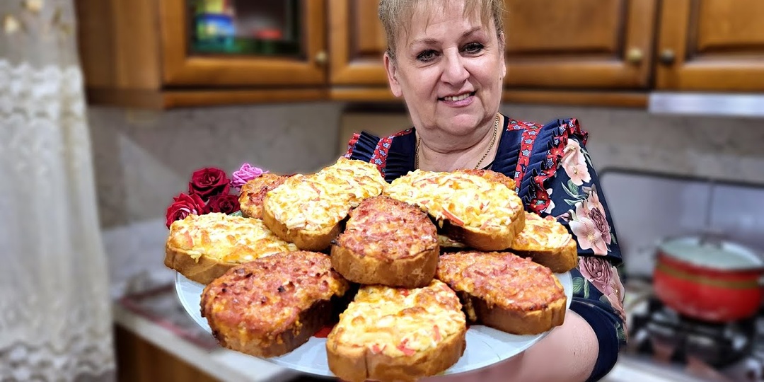 ВКУСНЫЕ ГОРЯЧИЕ БУТЕРБРОДЫ К ЧАЮ НА ЗАВТРАК ИЛИ ПЕРЕКУС!