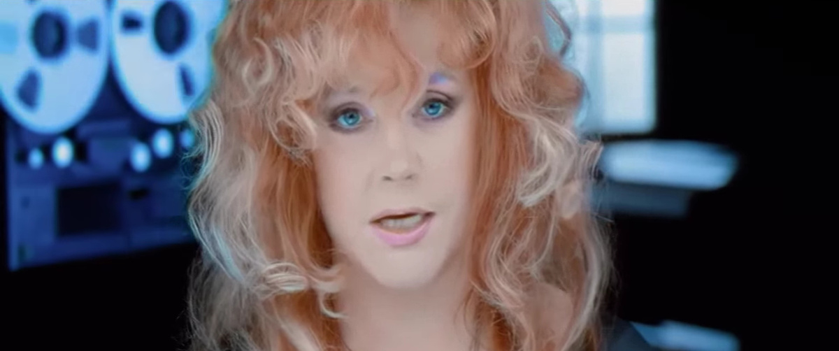     Фото: скриншот из клипа