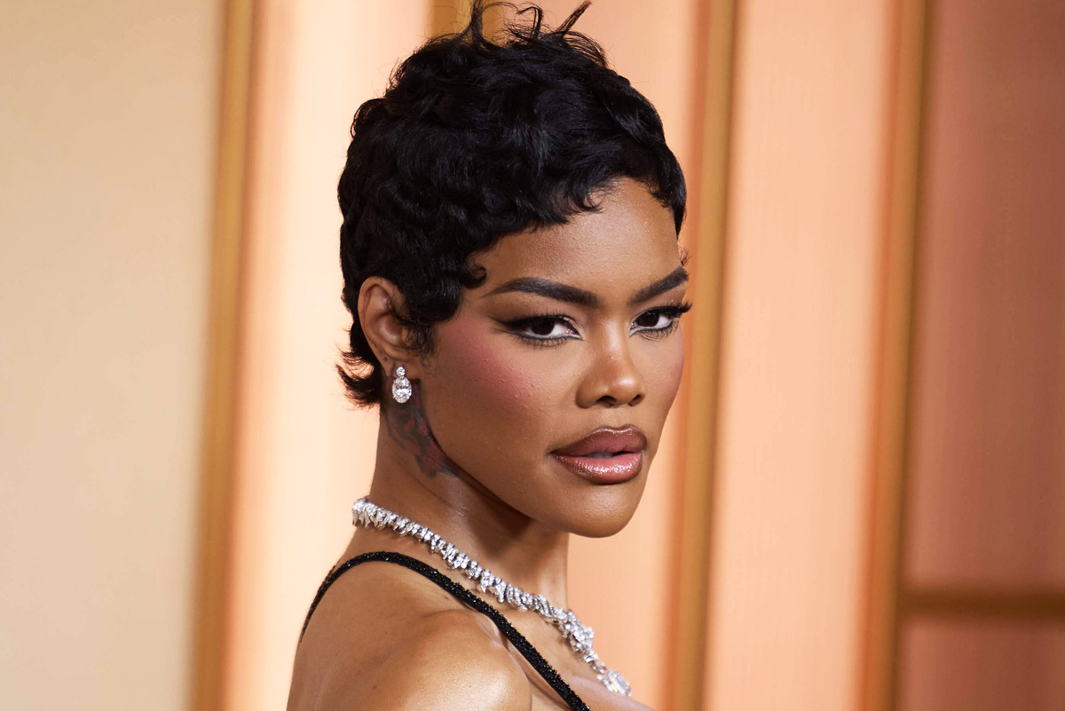     «Ты лапаешь женщину!»: звезда фильма «Битва за битвой» Тияна Тейлор заявила, что ее избил охранник на премии «Оскар»