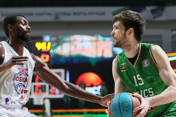    Руслан Абдулбасиров (справа) и Ливио Жан-Шарль / фото: Ксения Богданова, unics.ru