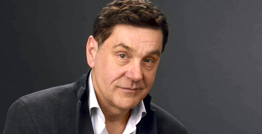 на фото Сергей Маковецкий