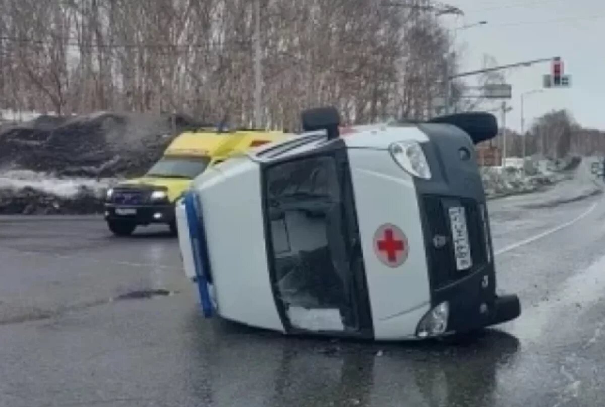    В ГАИ раскрыли подробности ДТП со скорой на Камчатке, где пострадал ребёнок