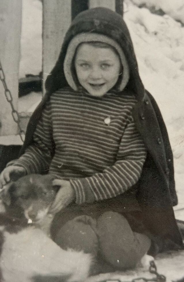 Все мы родом из детства, и именно в семье закладываются те зёрна, что позже прорастают пышным цветом таланта.