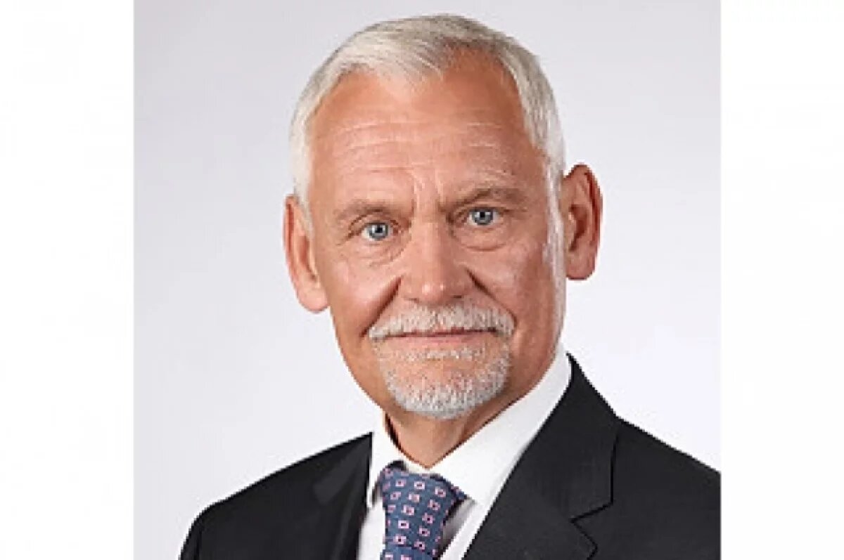    Депутат Госдумы Булавинов отказался идти на выборы IX созыва