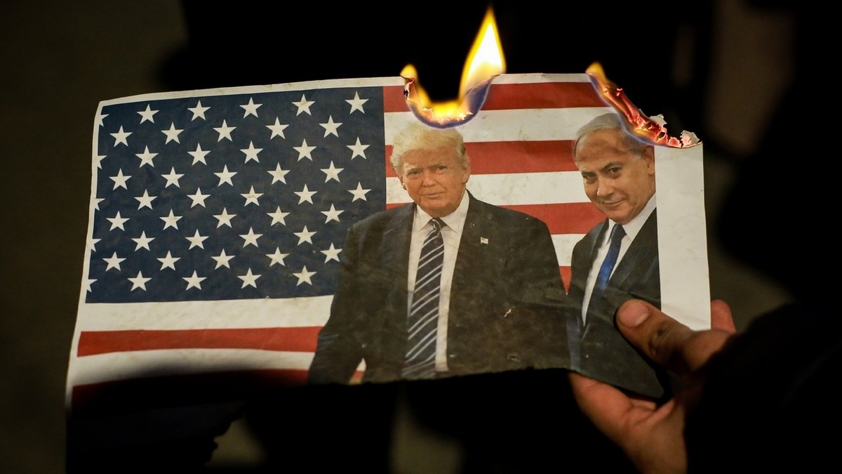    Гореть вам обоим в аду, считают иранцы и многие люди в мире.