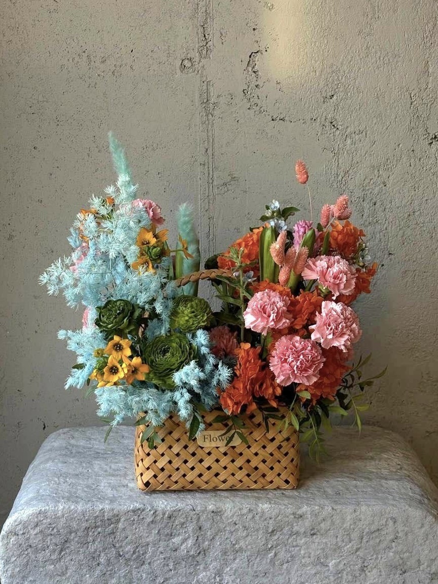 Композиция студии «Крутим букеты» 