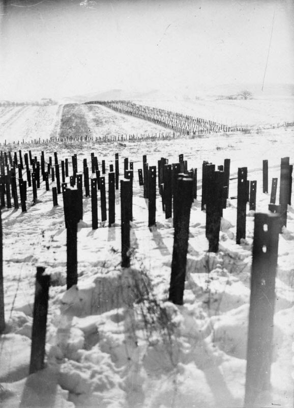 Заграждения на подходах к форту «Хакенберг» (Hackenberg) линии Мажино.