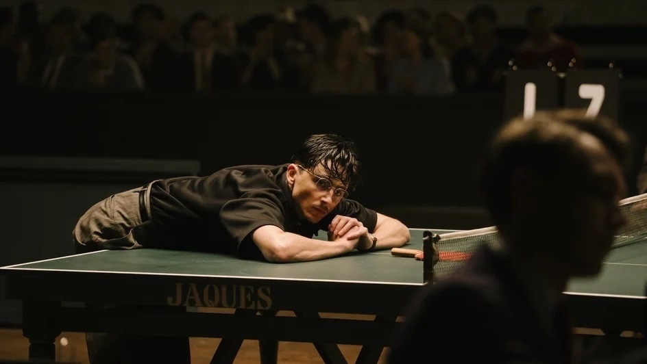 фильм «Марти Великолепный» («Marty Supreme», 2025, 18+)