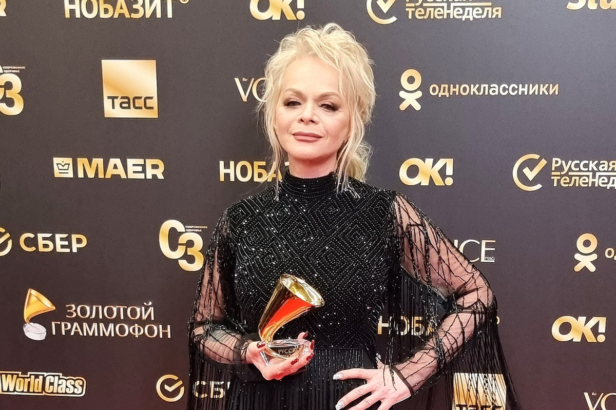 Лариса Долина. Фото: Клео.ру