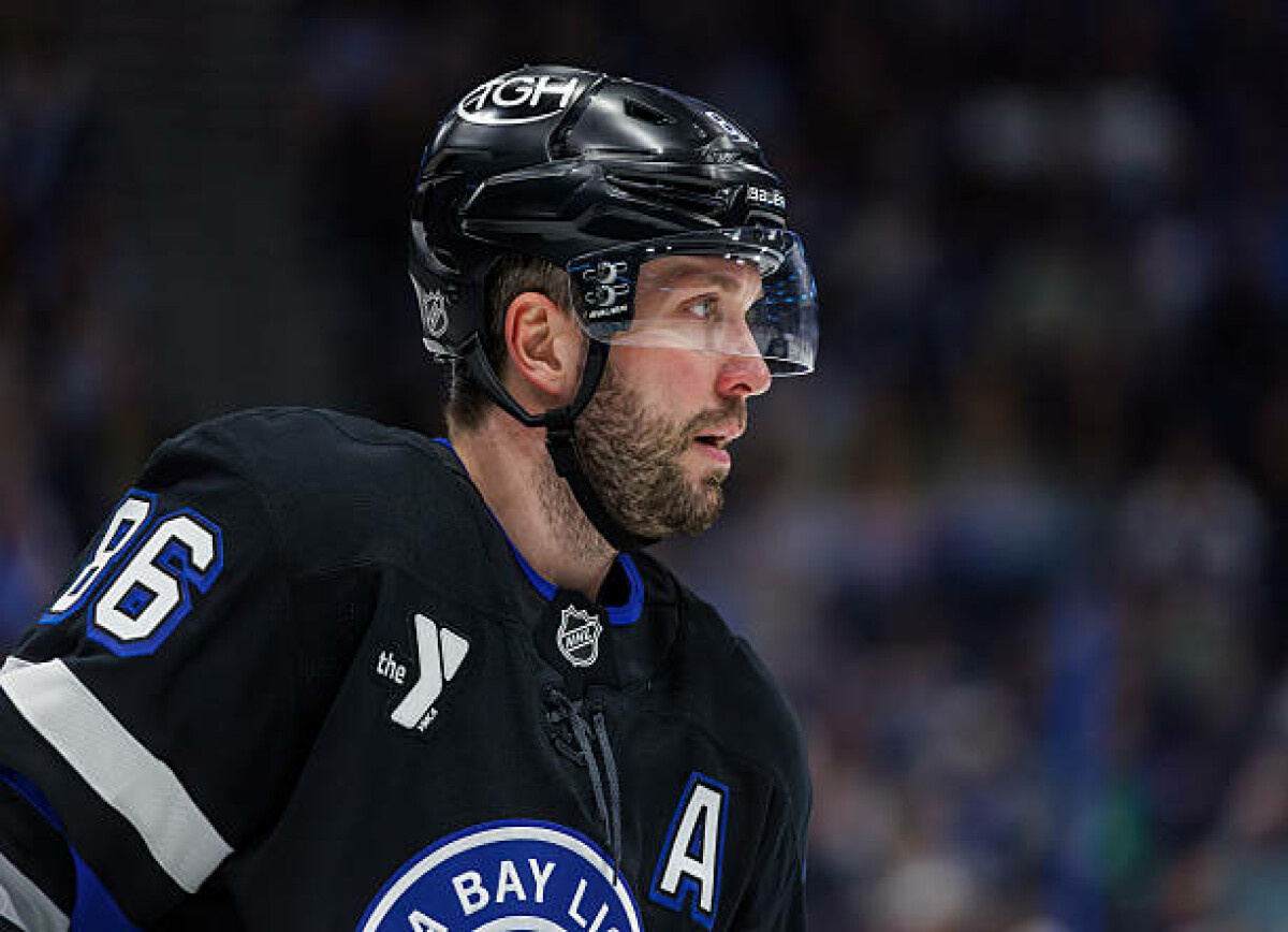     The Hockey Writers: Кучеров должен считаться главным фаворитом на «Харт Трофи»