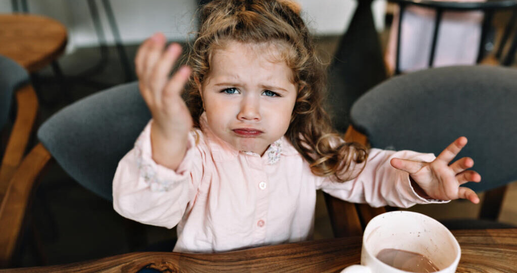 Кризис 3 лет: когда ребенок проверяет границы дозволенного