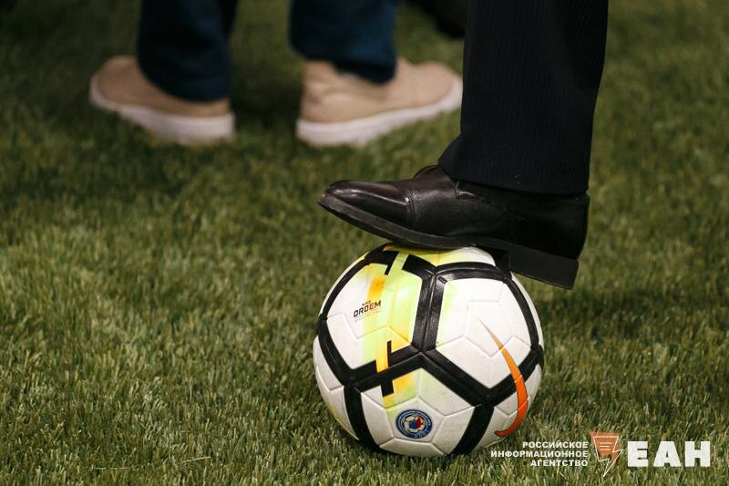    ЕАН. Футбольный мяч