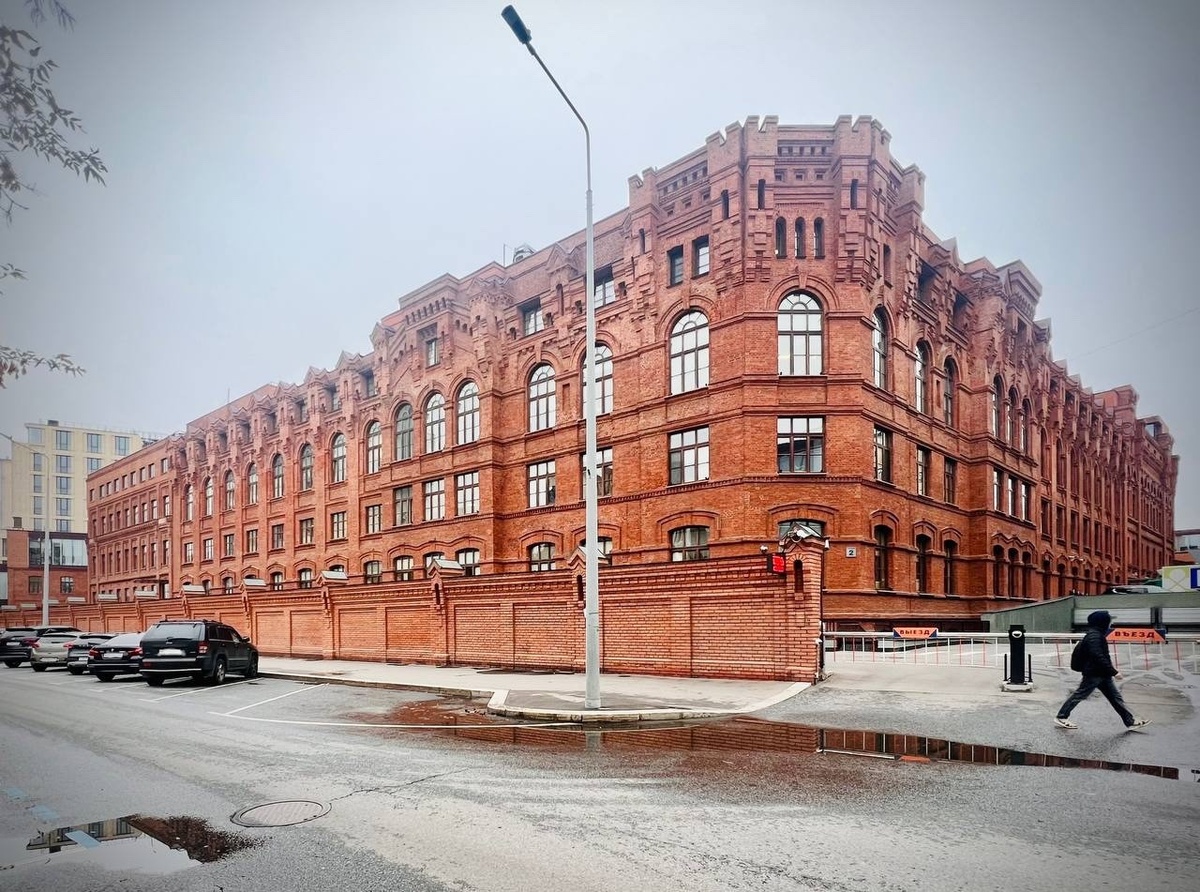 Императорские винные склады. Б.Пироговская 27 с.2. 1899, архитектор А.Рооп 