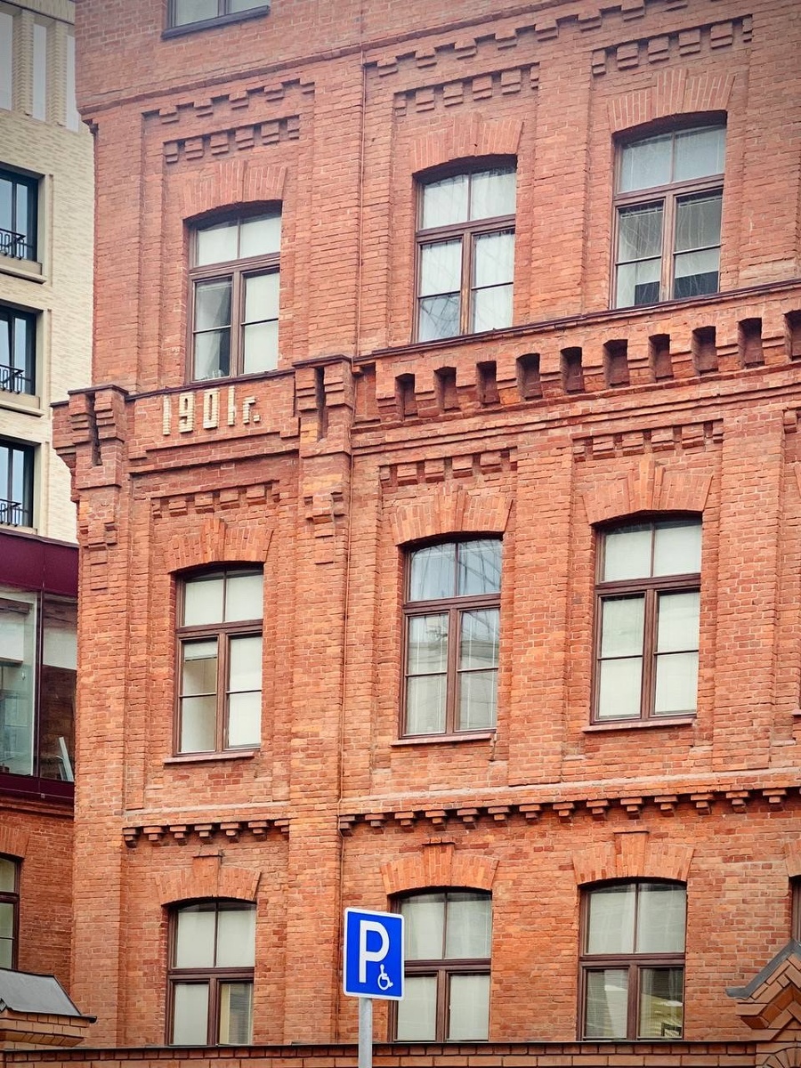 Императорские винные склады. Б.Пироговская 27 с.2. 1899, архитектор А.Рооп 