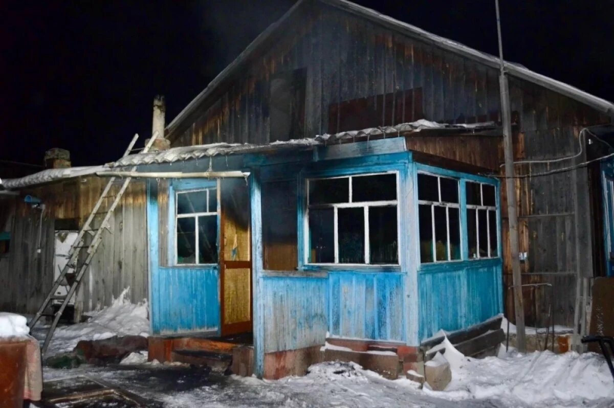    В Тулуне отдали под суд многодетную мать, чей 3-летний сын погиб при пожаре