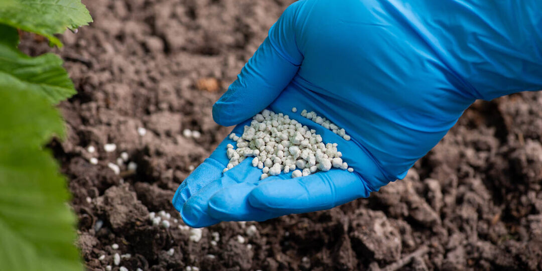 Добавка микроэлементная удобрительная. Усиленный состав.