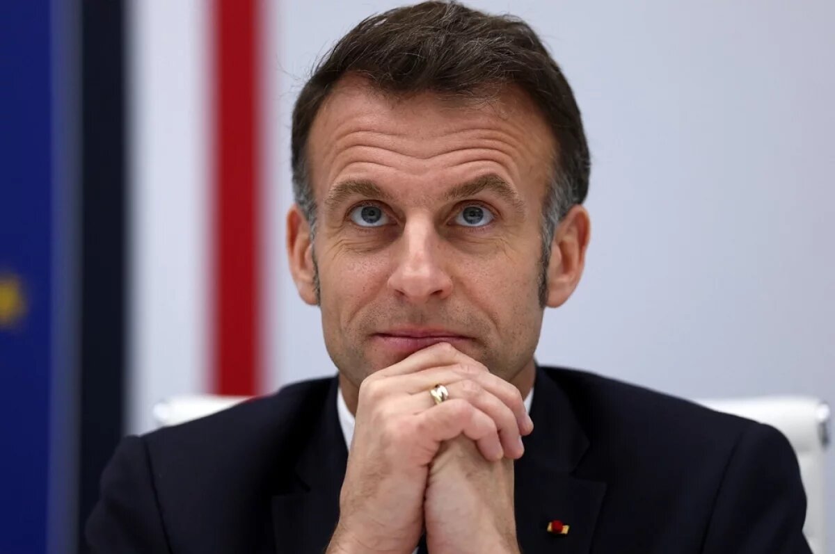    Призыв Макрона к Тегерану прозвучал на фоне сообщений о нехватке ракет для французских истребителей Rafale.