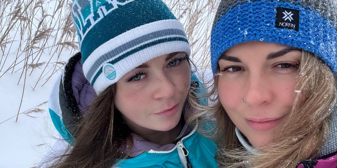 Последний лёд и первый окунь или как две отчаянные девчонки несколько дней искали окуня на весеннем льду