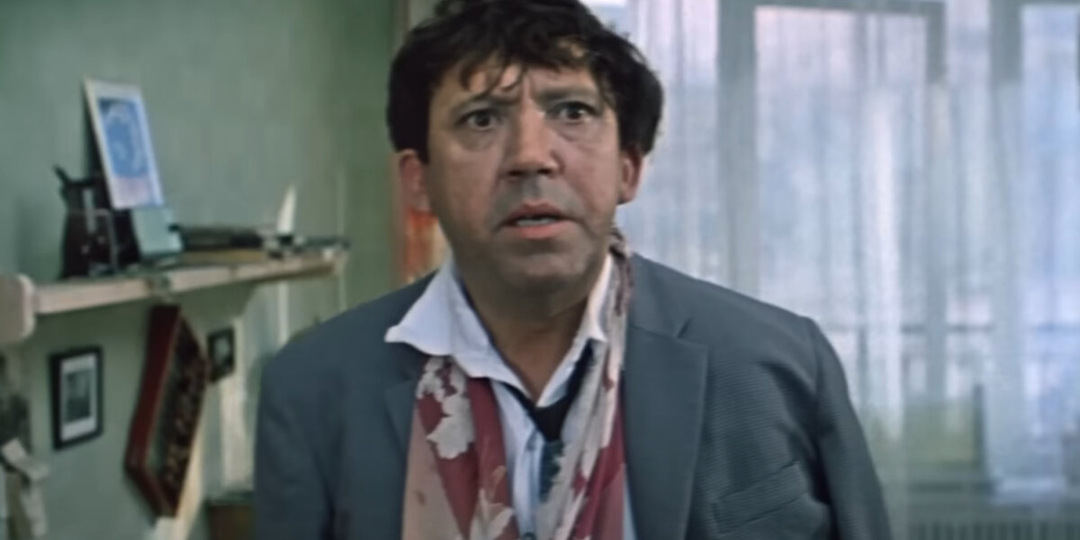 Левон Оганезов. Юрий Никулин даже не шелохнулся, когда ему на голову упал софит. Вот что значит цирковой артист!