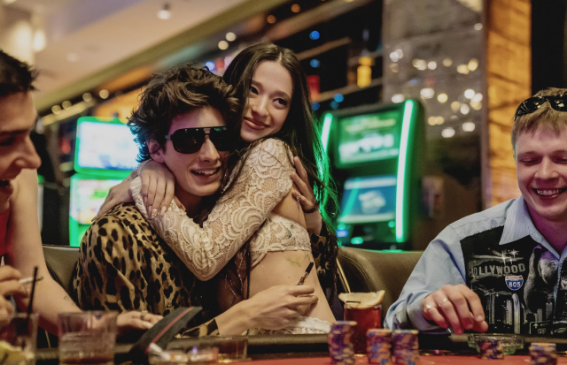    Кадр из фильма «Анора» (Anora, США, 2024)