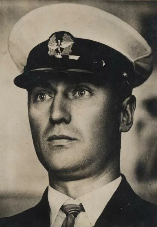 Герой Советского Союза лётчик М. Слепнев, 1930-е годы. фото из rg.ru