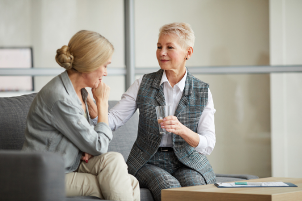 Плачу за честность, но молчу: вещи, которые мы скрываем даже от психолога