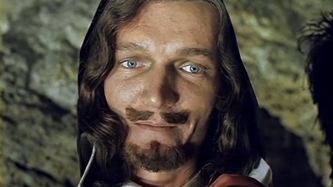 «Я слишком устал от этого свихнувшегося века, когда всё ставится с ног на голову»: как сейчас живёт Ришелье — актёр Александр Трофимов