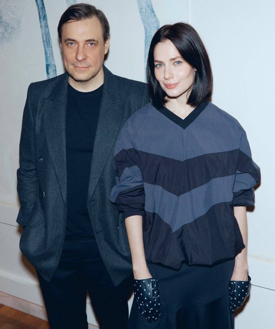    Супруги Евгений Цыганов и Юлия СнигирьPersonastars