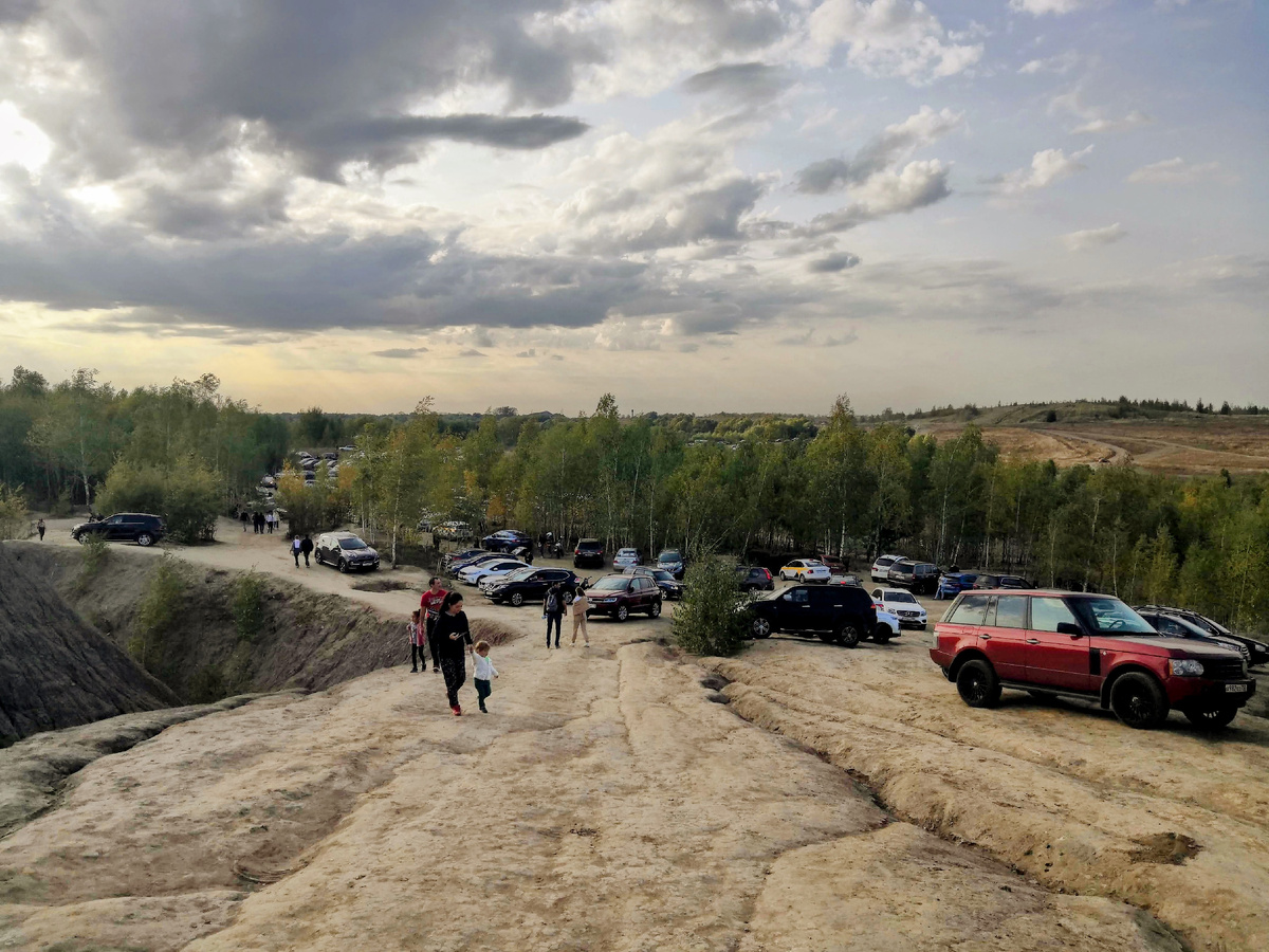 Импровезированная парковка.