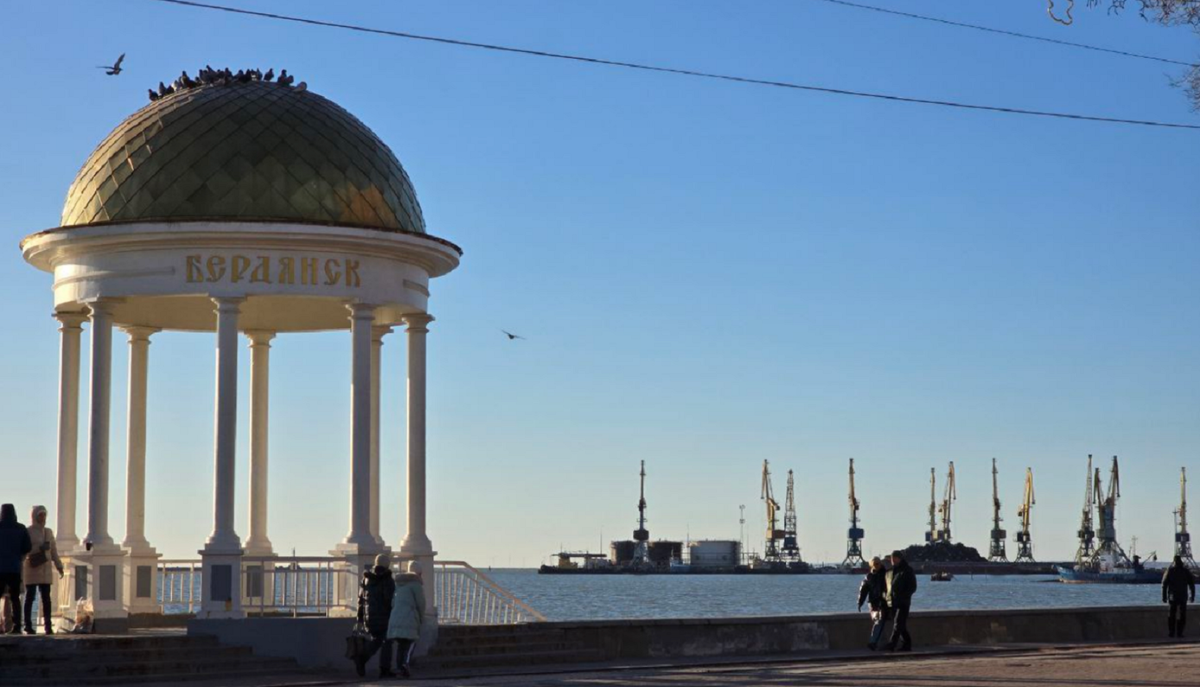 Фото: набережная в Бердянске. Источник: Новое.Медиа. 