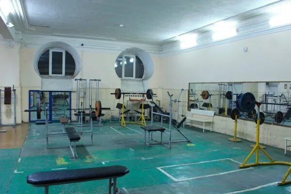 Зал ОДФК на  Б.Садовой - только  хардкор, ничего лишнего! 