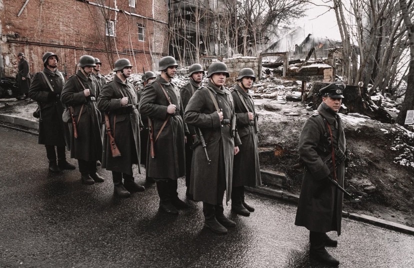 Следователи распутывают сложные дела на фоне немецкого наступления. Фронтовой детектив с Екатериной Климовой.