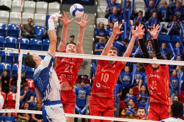    Волейболисты «Оренбуржья» завершили выступление в предварительном этапе суперлиги Антон Пичурин