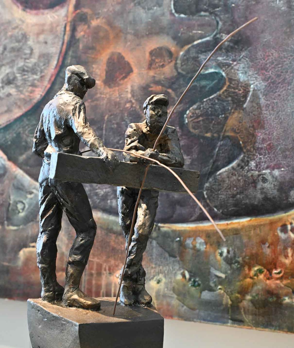 Алексей Деев (Ейск). Рыбаки на набережной. 2019 год