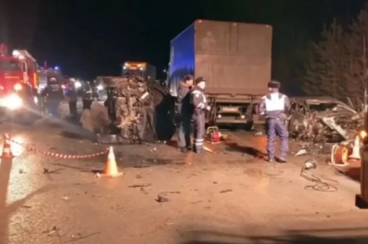    Кадр с места ужасной аварии под Миассом. Машины после столкновения