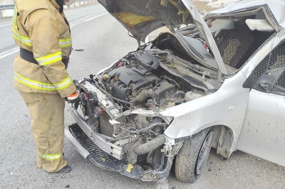    ДТП с "перевертышем" вблизи села Чаган-Узун. Источник: ГУ МЧС России по Республике Алтай