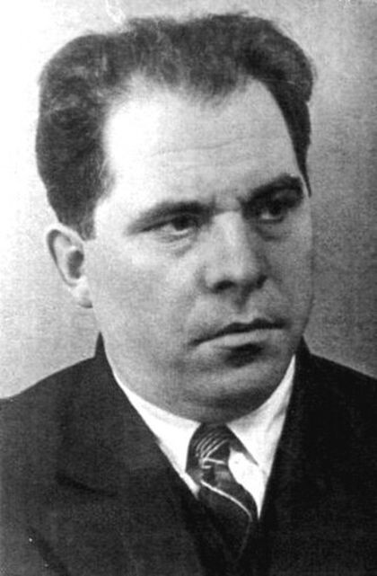 Арсений Зверев