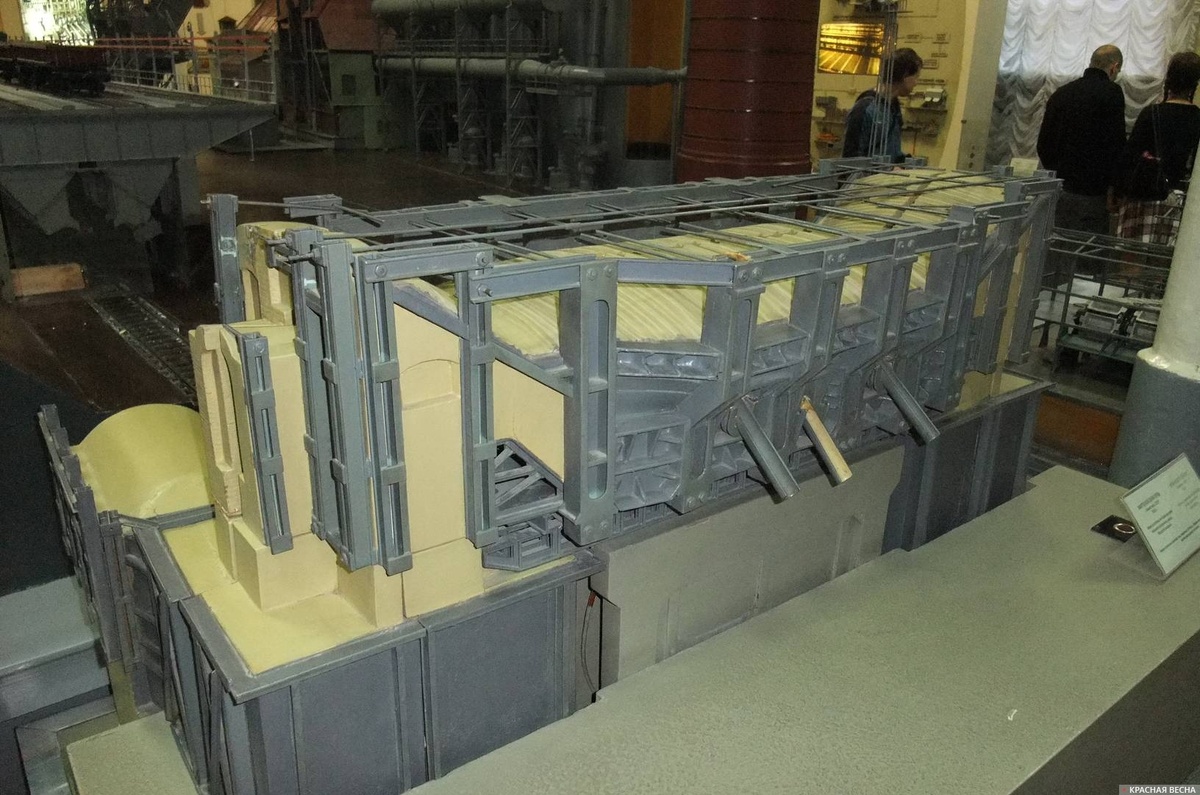     Мартеновская печь. г. Краматорск. СССР. 1932 г. Макет. Политехнический музей.   
Иван Соболев © ИА Красная Весна