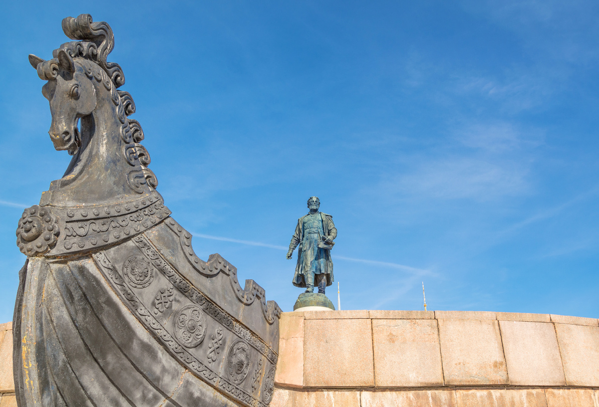 Памятник Афанасию Никитину