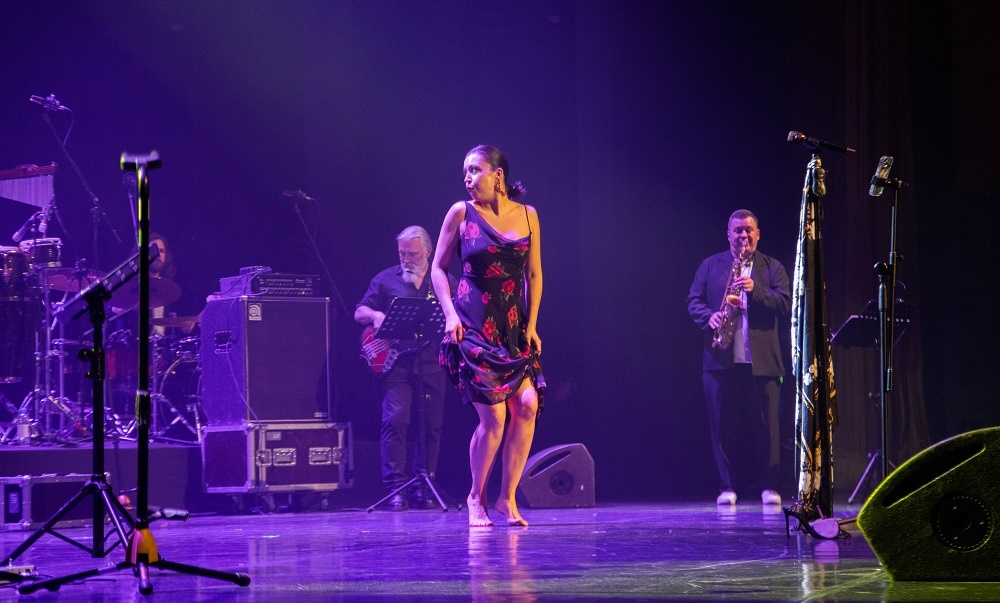    NO ORDINARY SHOW SADE TRIBUTE с симфоническим оркестром в Кремле