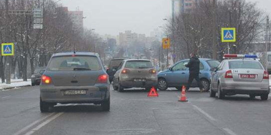 Как объезжать столкновение, если слева сплошная: Раскрываю нюансы ПДД и делюсь советами