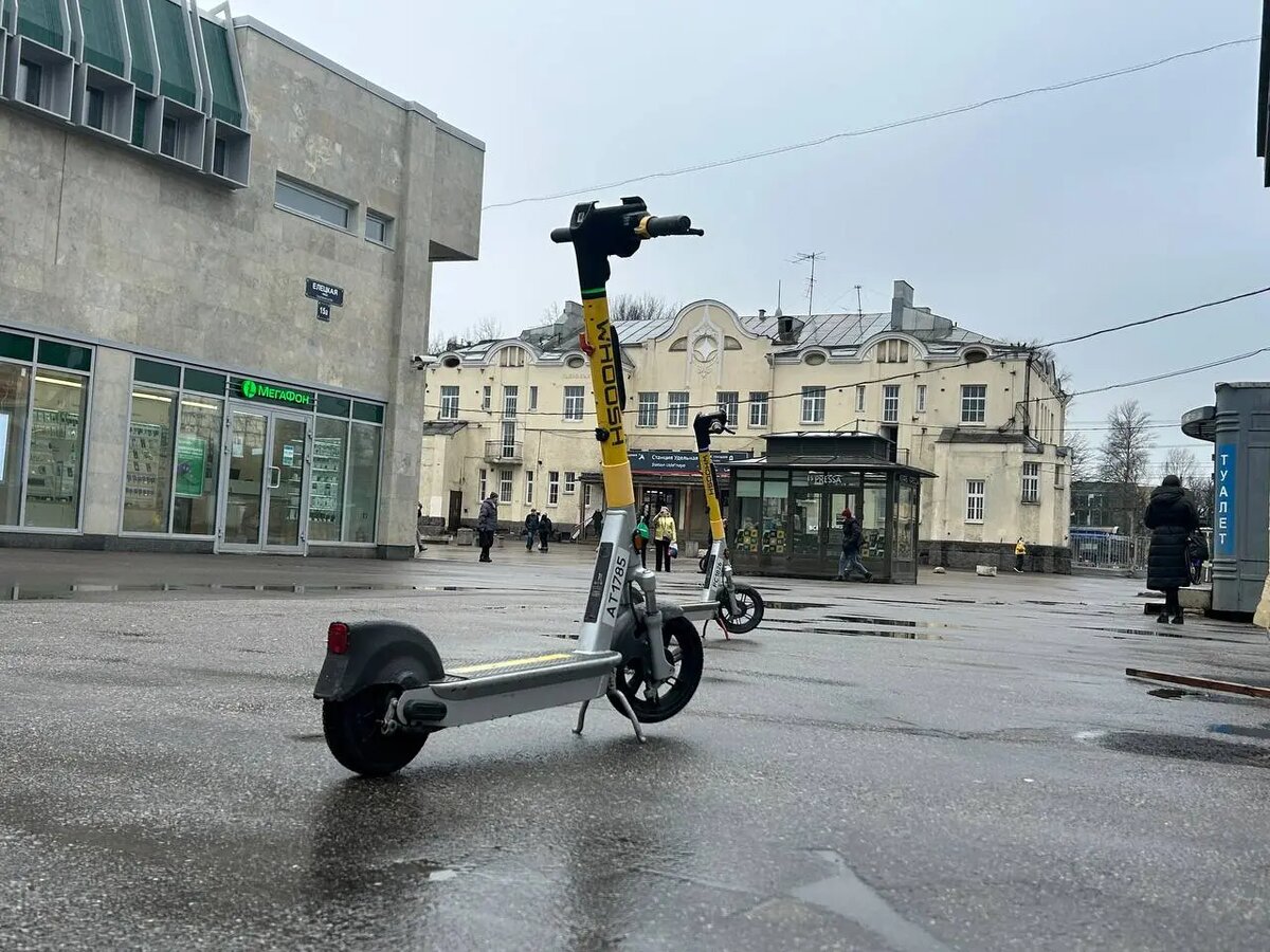    Метро «Удельная», 16 марта. Фото: Мойка78