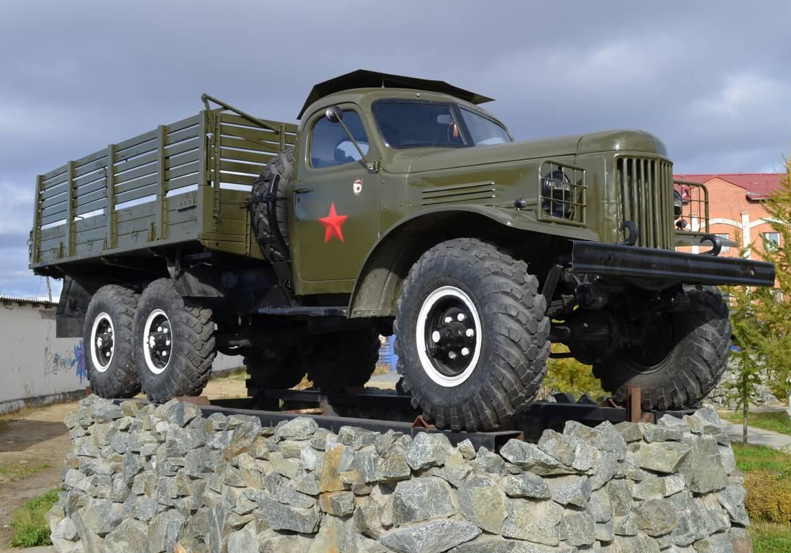 Легендарный грузовик СССР  ЗИЛ-157.  Фото из Яндекса 
